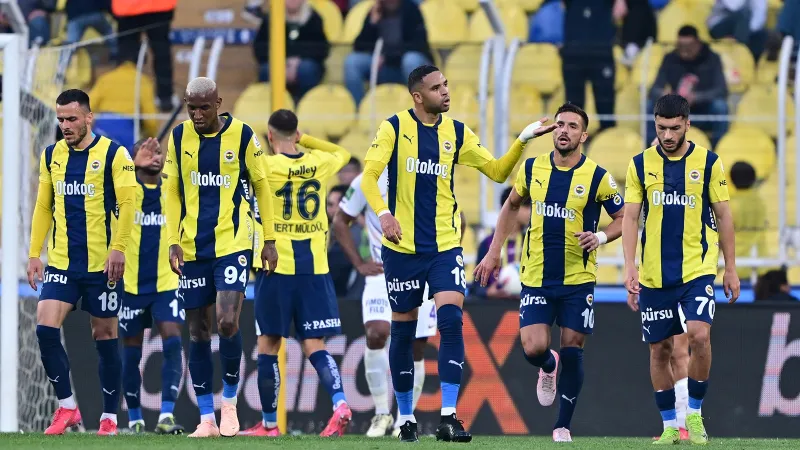 Fenerbahçe, Eyüpspor'u 2 golle devirdi