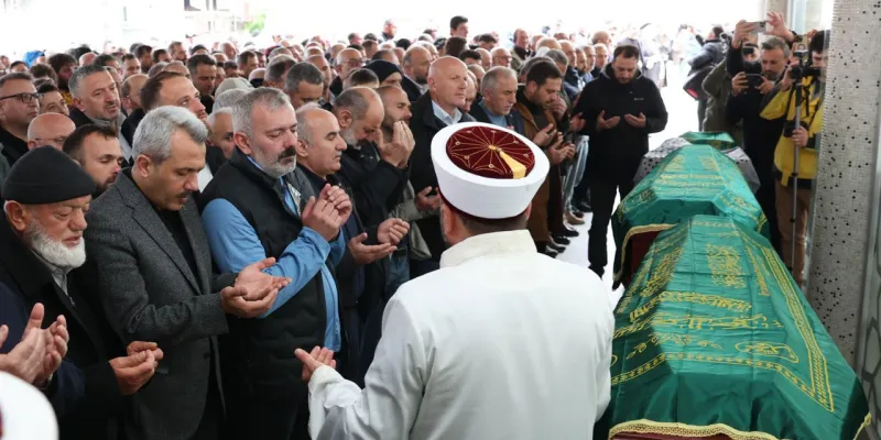 Fransa'daki Yangın Faciası: 3 Kardeş Rize'de Defnedildi!
