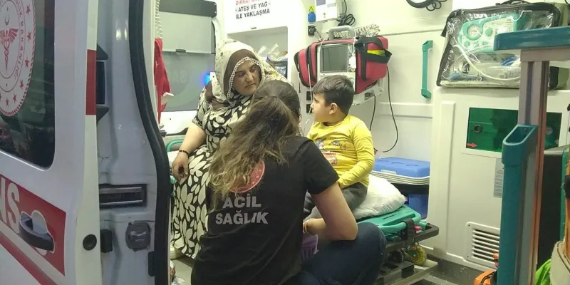 Gölcük'te Yangın Faciası! Anne ve Oğlu Dumandan Etkilendi