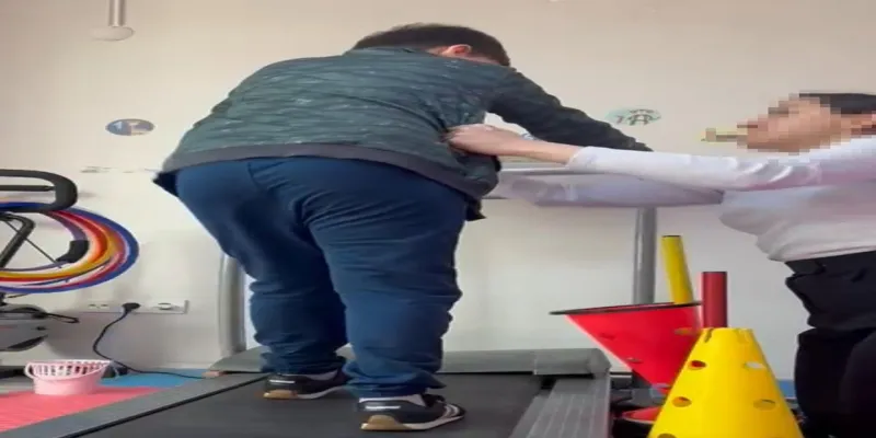 Otizmli Çocuğa Şok Tokat! Eğitmenden Skandal Davranış