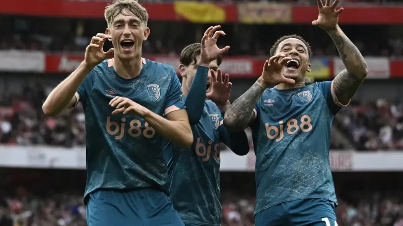 Real Madrid'den Transfer Bombası! Huijsen Resmen Eflatunlarda!