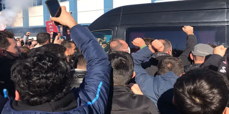 Trabzonspor Taraftarını Şoke Eden Olay! Galatasaray Maçı Öncesi Neler Oldu?