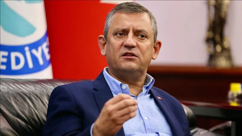 Özgür Özel'den yeni anayasa çıkışı: Bu şartlarda menemen bile yapamayız!
