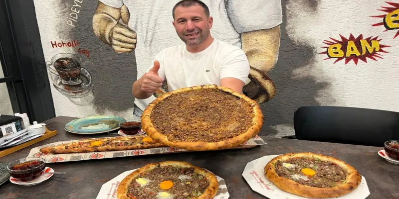 Elmalı Trabzon Pidesi mi? Karadeniz'den Şaşırtan Lezzet!