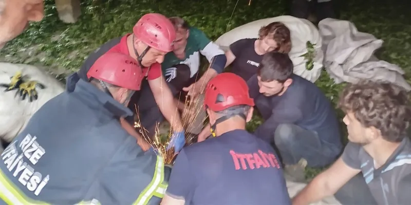 Rize'de Ayağına Dirgen Saplanan Kişi Yaralandı