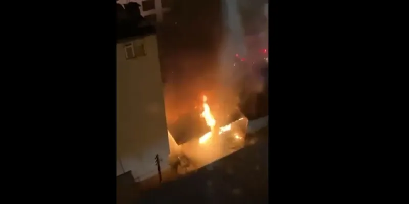 Rize'de Korkutan Yangın: İki Katlı Ev Kullanılamaz Hale Geldi