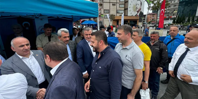 Rize'de Kurban Bayramı Genel Bayramlaşması 2. Gün Meydanda!