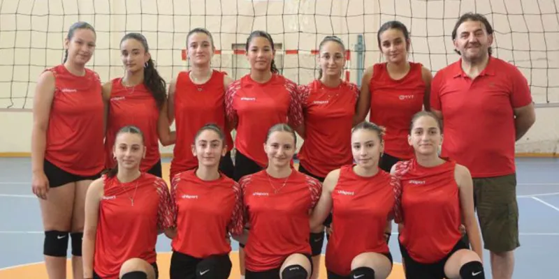 Rize'nin Voleybol Yıldızları Yarı Finalde! Şampiyonluk Geliyor Mu?