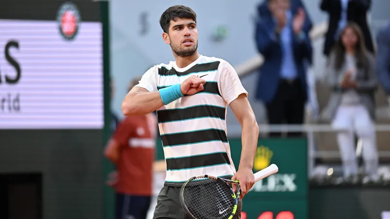 Roland Garros'da müthiş geri dönüş! Carlos Alcaraz'dan tarihi şampiyonluk