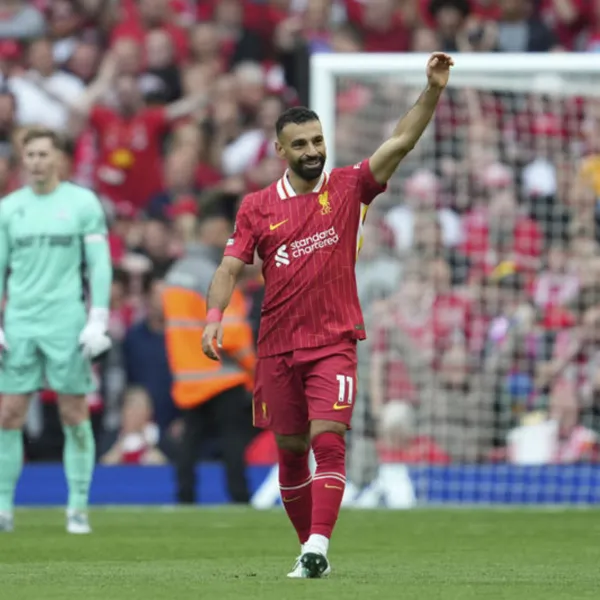 Liverpool Şampiyonluk Kutlamasında Şok! Beraberlik ve Kırmızı Kart