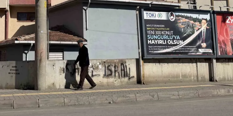 Savunma Sanayisi Merkezi Haline Gelen İlçede Toki Konutları İçin Bilboardlı Teşekkür