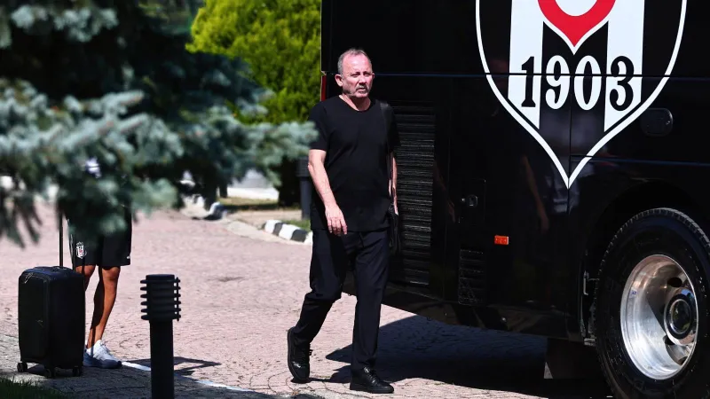 Beşiktaş'tan Flaş Transfer Hamlesi: Fenerbahçe'den 2 Yıldız mı Geliyor?