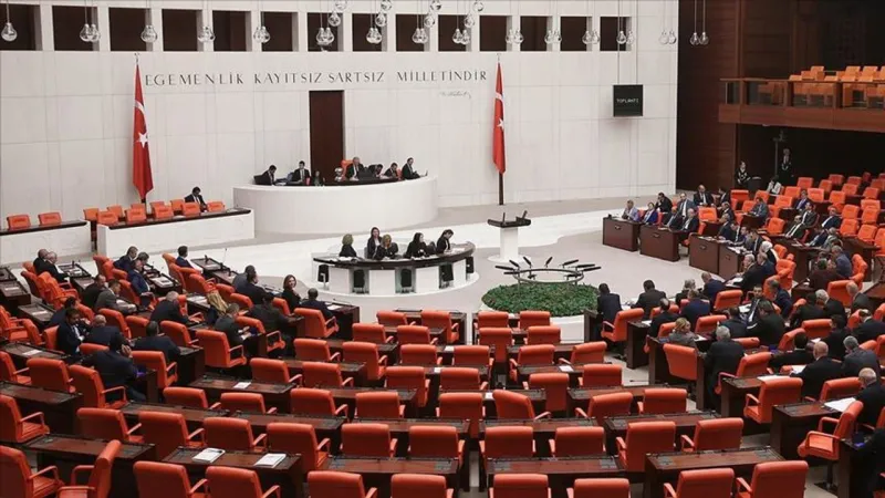 Sigara kullanan memura fazla mesai talebi! Meclis'e sunuldu
