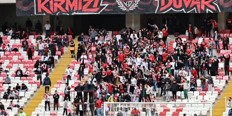 Sivasspor'da Şok! Taraftar Tribünleri Boş Mu Kalacak?
