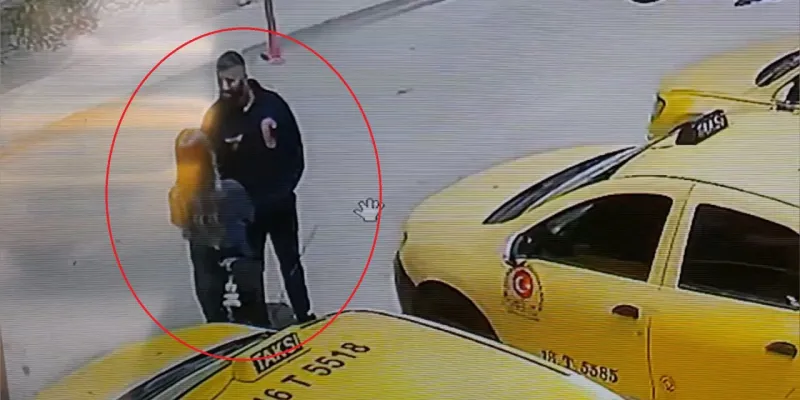 Sokakta karşılaştığı eski nişanlısını okul önünde bacağından vurdu; saldırı kamerada