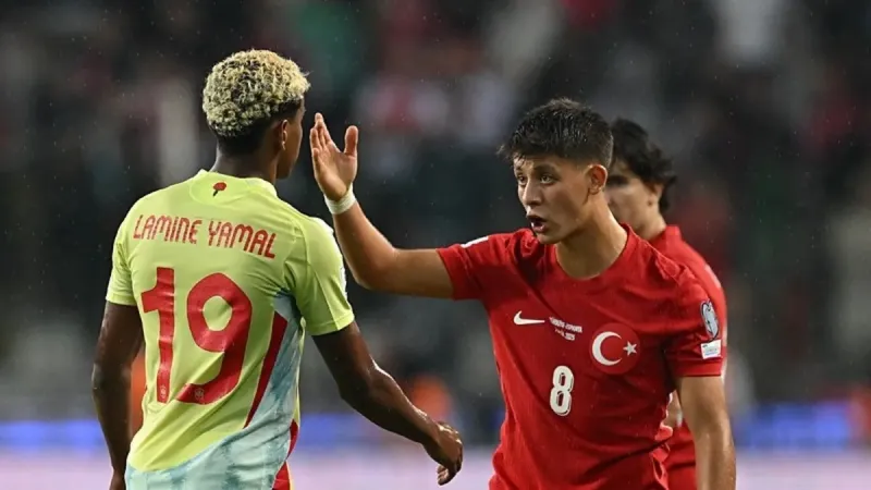 Spor yazarları tarihi İspanya hezimetini yorumladı: Montella oyuncuları feda etti
