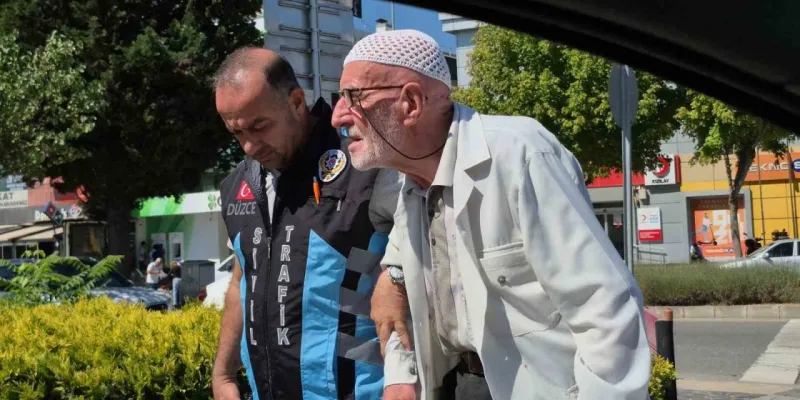 Polis Amca Yaptı Yine Yapacağını! Yaşlı Adamın Duası Aldı