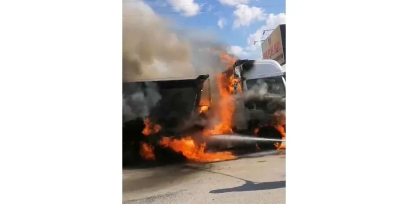 Uşak’ta park halindeki TIR’da yangın