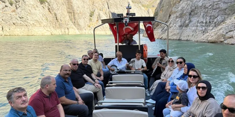Vali Eldivan'dan Nostalji Ziyareti: Eski Görev Yerinde Duygu Dolu Anlar!