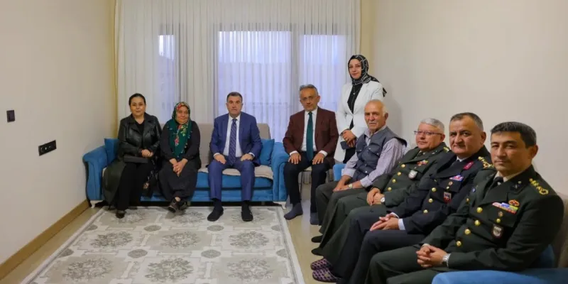 Vali Eldivan'dan Duygulandıran Ziyaret: Şehit Ailesi ve Kıbrıs Gazisi