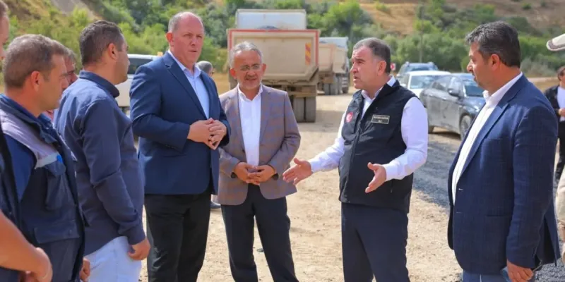 Bayburt Valisi Köyleri Salladı! Altyapı Çalışmaları Yerinde İncelendi