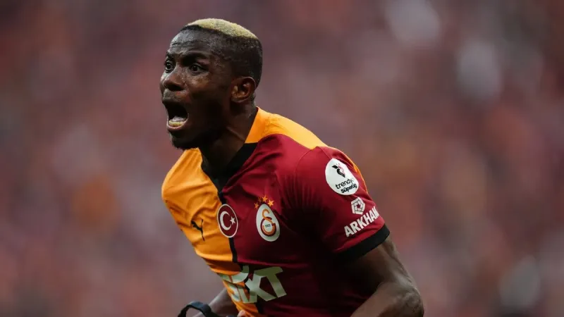 Victor Osimhen Fenerbahçe'ye mi transfer oluyor? Napoli'den açıklama geldi